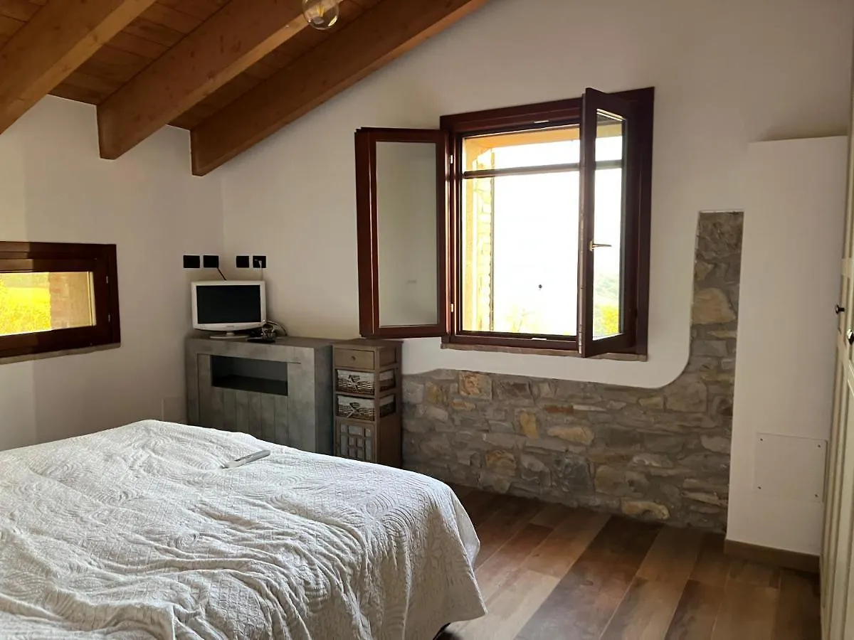 Antico Borgo Le Roste Apartment Sassomorello